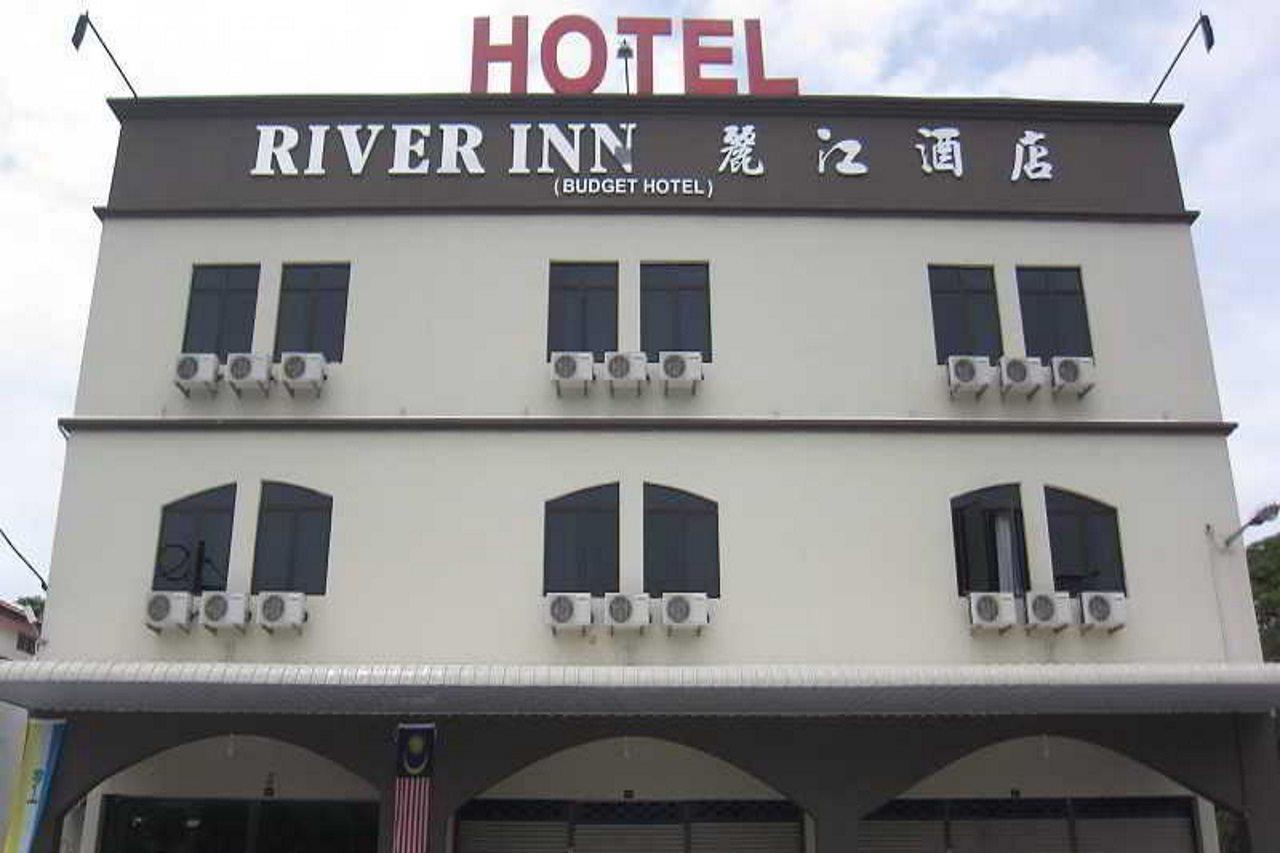 Oyo 301 River Inn Hotel Butterworth Extérieur photo